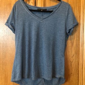 White House Black Market v neck T Shirt